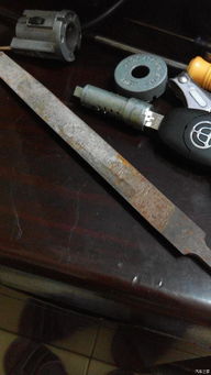 更換的點火開關配原裝鑰匙